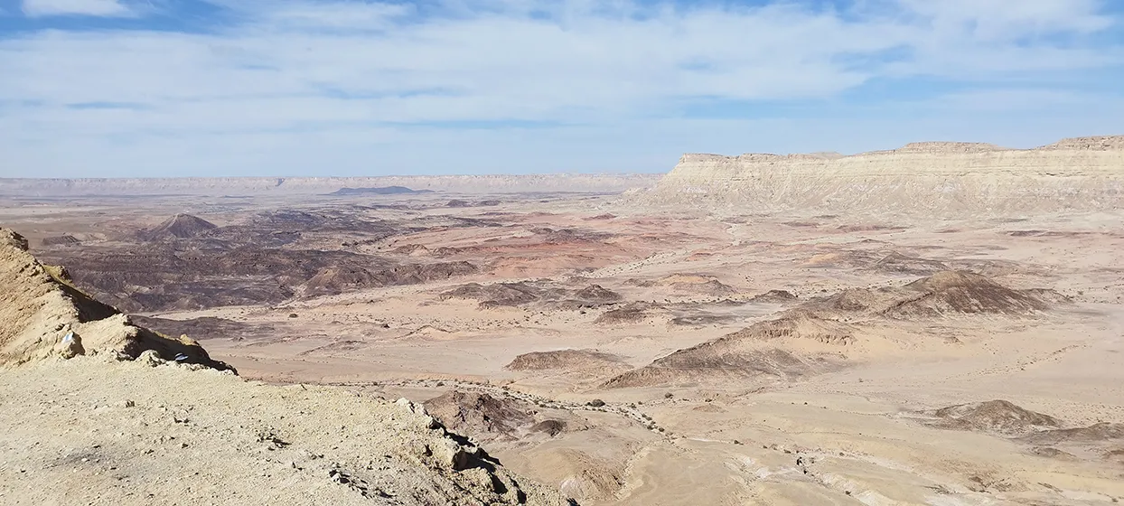 טרק נדודים בארץ בראשית טרק נדודים בארץ בראשית