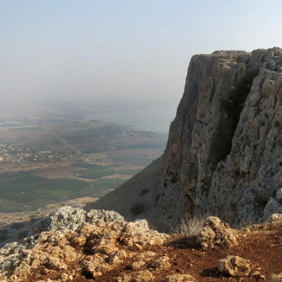 טיפוס אתגרי על מצוק הארבל טיפוס אתגרי על מצוק הארבל