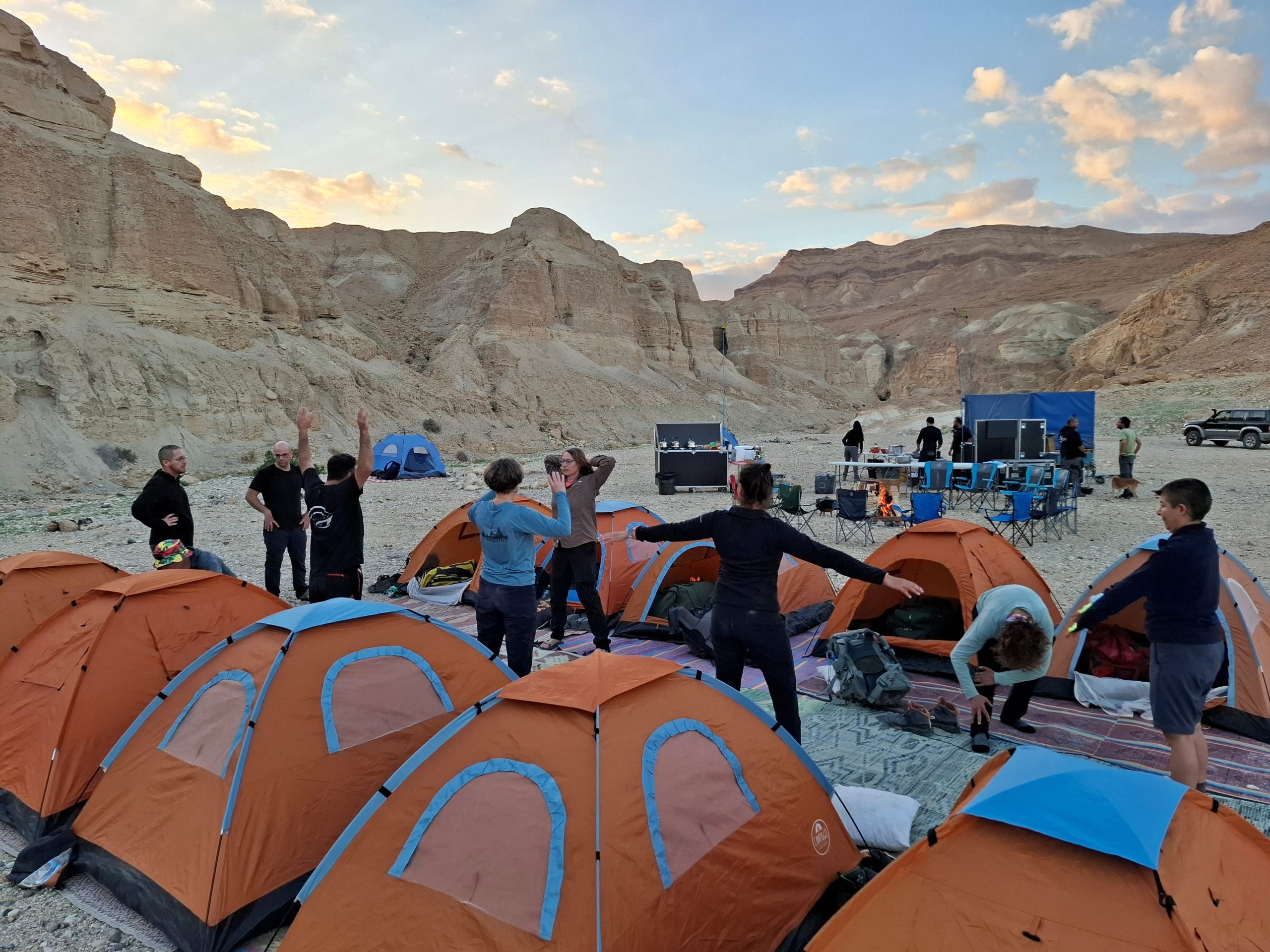 הטרק המזרחי לאורך ים המלח הטרק המזרחי לאורך ים המלח